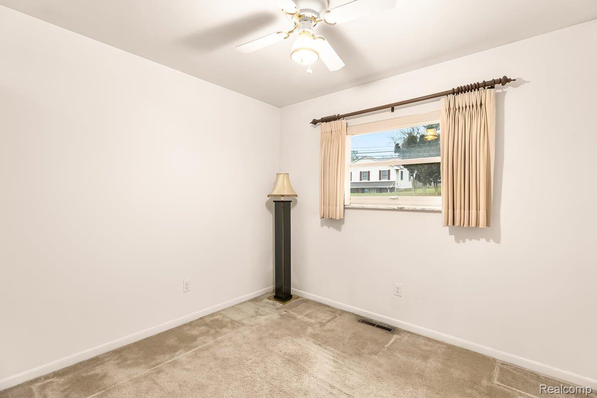 258 Heights Road Lake Orion, MI 48362 - Photo 20 of 41 Gallery Image 20