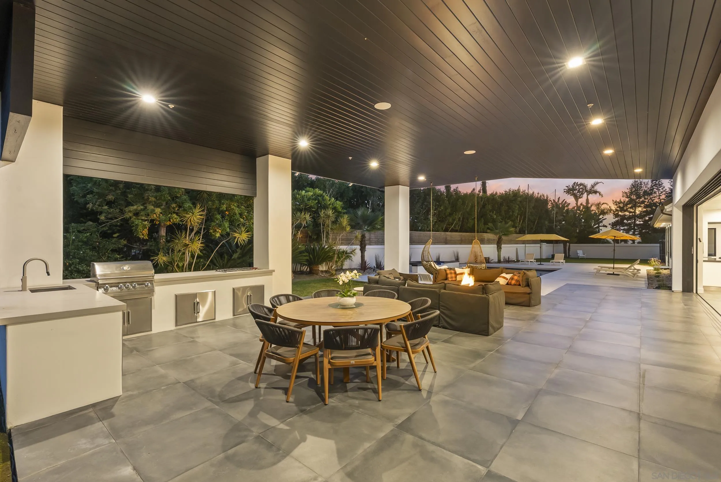 6850 Avenida De La Ronda Rancho Santa Fe, CA 92067 - Photo 5 of 40 a view of a dining room with furniture
