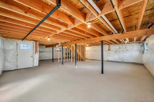 $629,999 | 49 Barclay Road, Mastic Beach, NY 11951