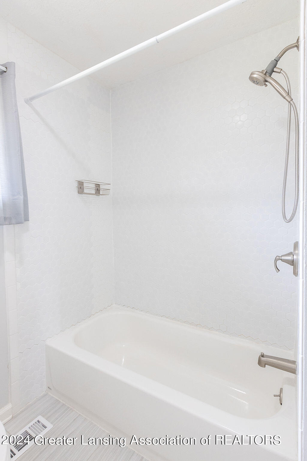 498 Piper Road Haslett, MI 48840 - Photo 29 of 38 498 PIPER RD. Bathroom 2
