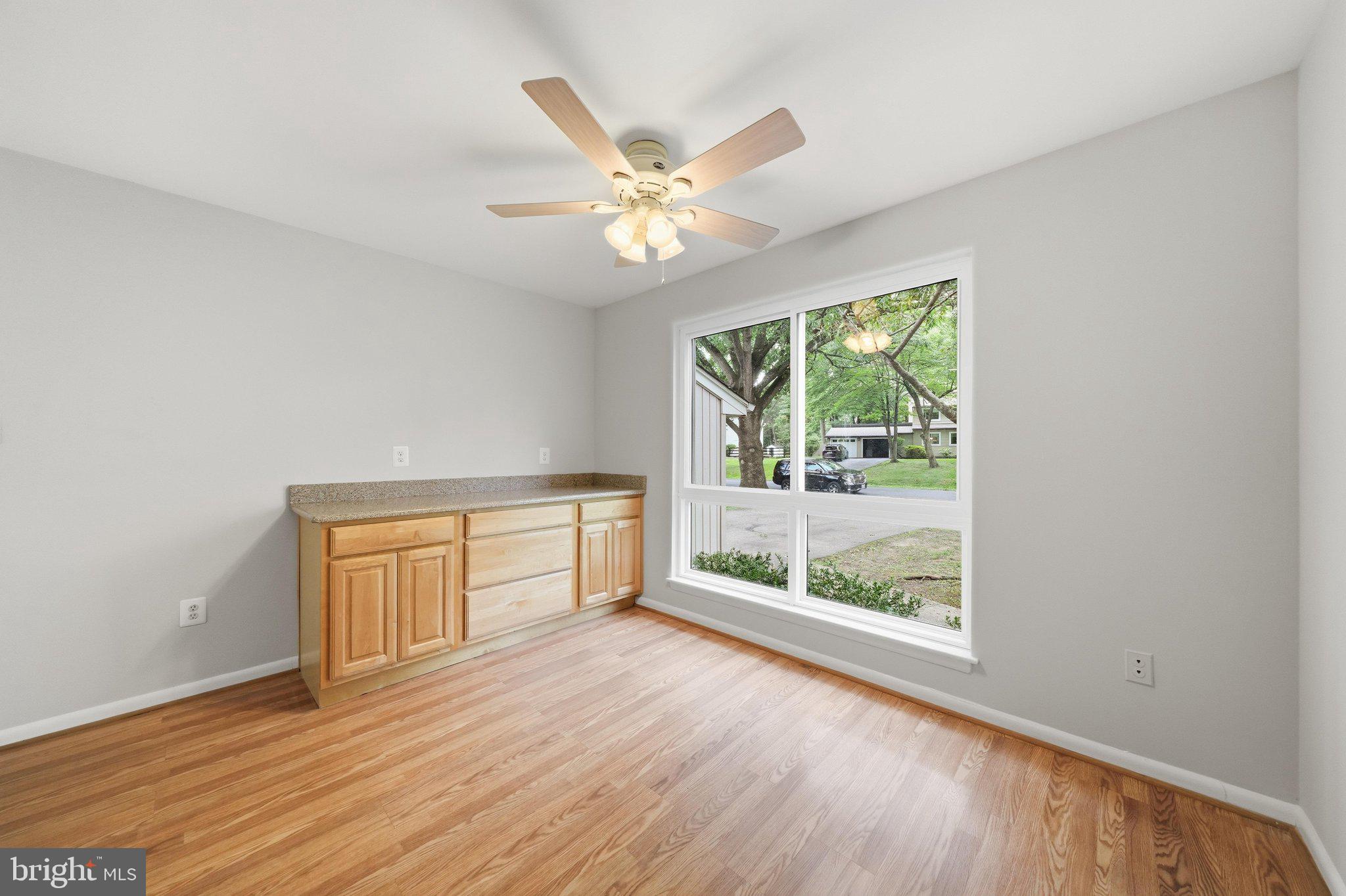 14317 Sturtevant Road Silver Spring, MD 20905 - Photo 17 of 55 Breakfast Area