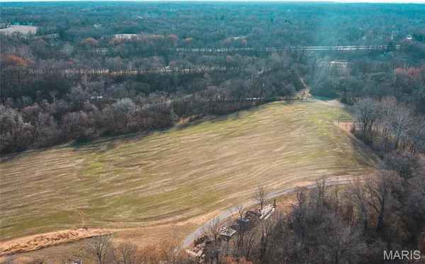 $2,000,000 | 6480 Green Acres Road, Glen Carbon, IL 62034