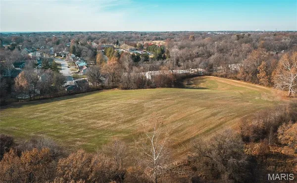 $2,000,000 | 6480 Green Acres Road, Glen Carbon, IL 62034