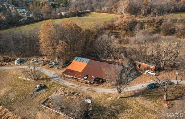 $2,000,000 | 6480 Green Acres Road, Glen Carbon, IL 62034