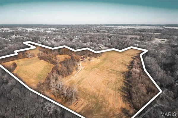 $2,000,000 | 6480 Green Acres Road, Glen Carbon, IL 62034