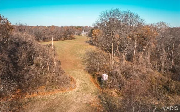 $2,000,000 | 6480 Green Acres Road, Glen Carbon, IL 62034
