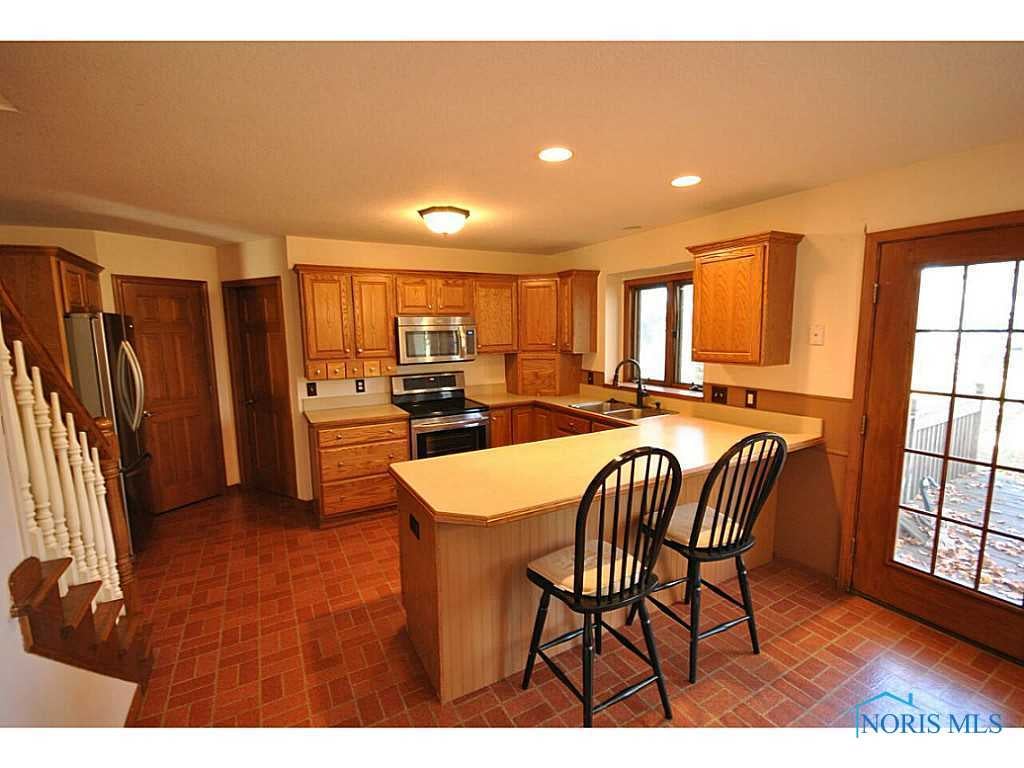7658 Pilliod Road Holland, OH 43528 - Photo 11 of 15 Gallery Image 11