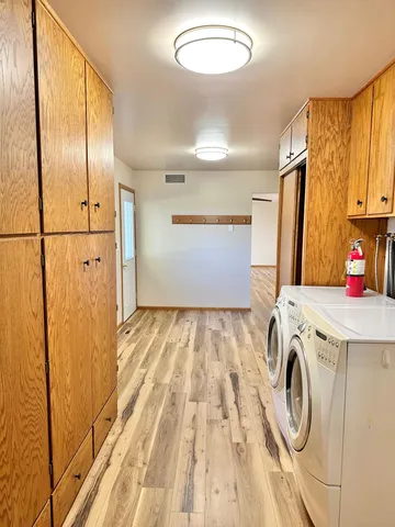 $319,900 | 15742 675th Avenue, Alden, MN 56009