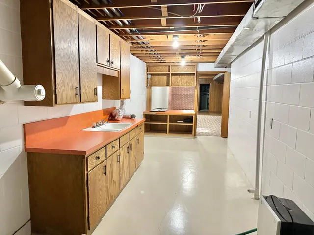 $319,900 | 15742 675th Avenue, Alden, MN 56009