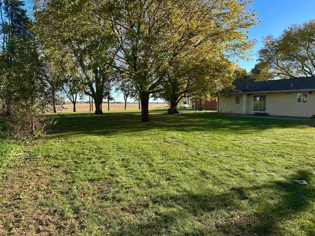 $319,900 | 15742 675th Avenue, Alden, MN 56009