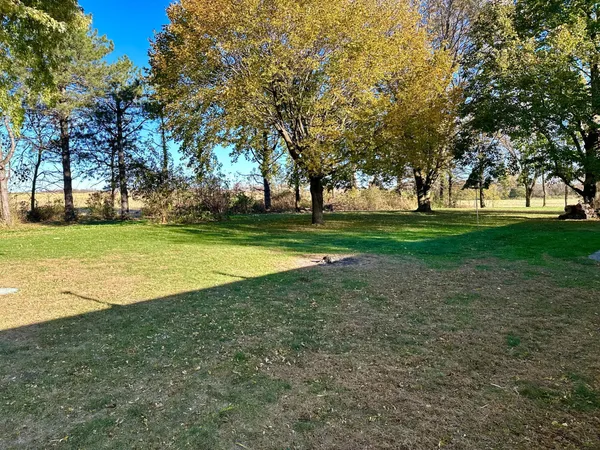 $319,900 | 15742 675th Avenue, Alden, MN 56009