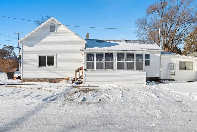 $229,000 | 302 McDonald Street, Oconto, WI 54153