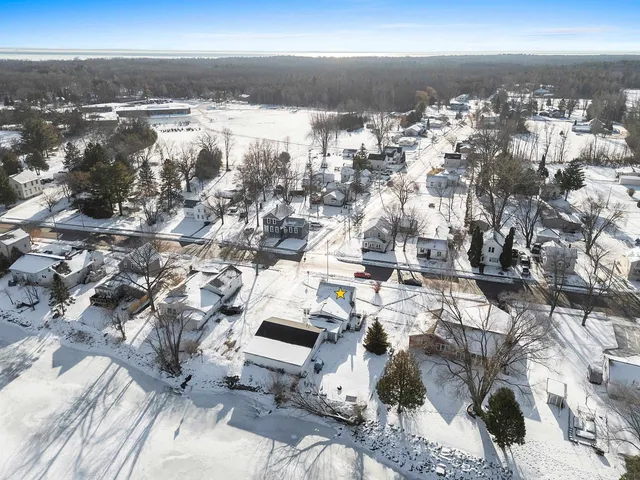 $229,000 | 302 McDonald Street, Oconto, WI 54153