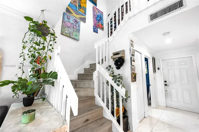 $469,000 | 9985 Southwest 118th Place, Miami, FL 33186