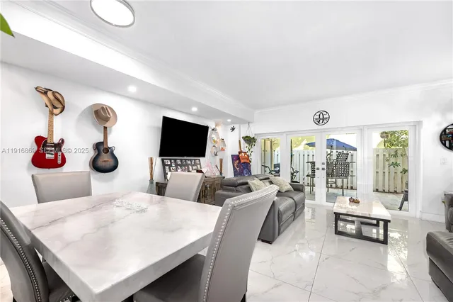 $469,000 | 9985 Southwest 118th Place, Miami, FL 33186