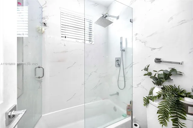 $469,000 | 9985 Southwest 118th Place, Miami, FL 33186