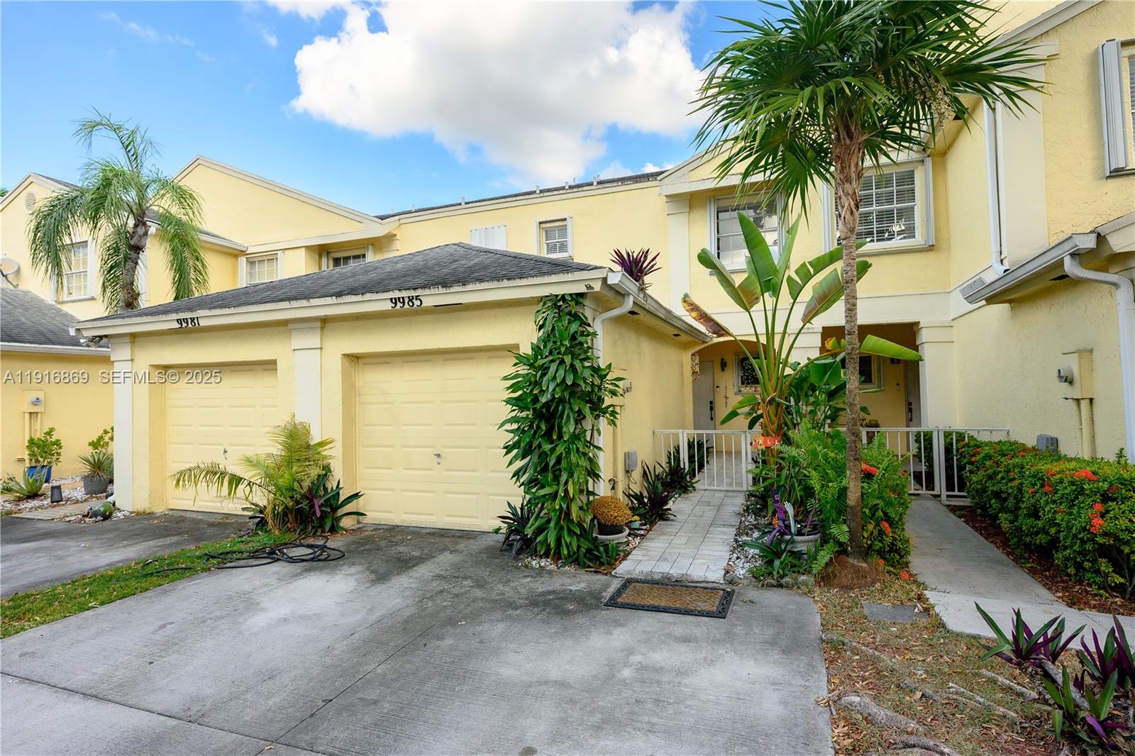 9985 Southwest 118th Place Miami, FL 33186 - Photo 6 of 30