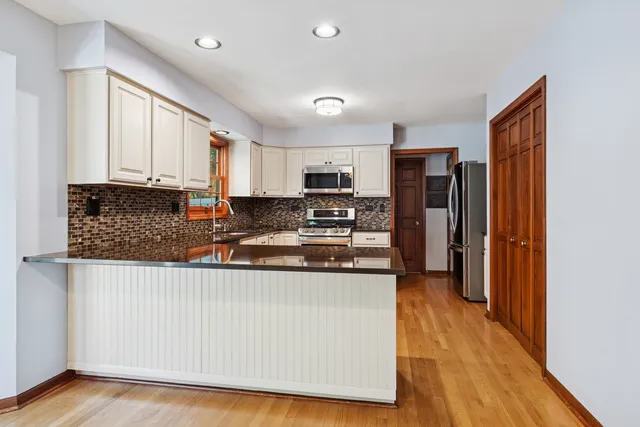 $750,000 | 2230 Keim Road, Naperville, IL 60565