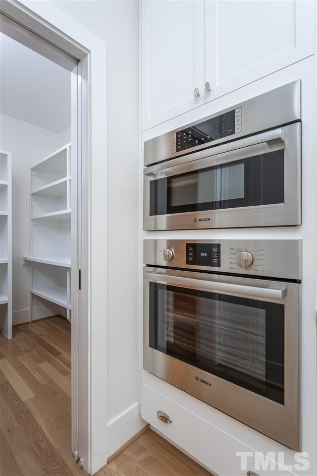 102 West Whitaker Mill Road Raleigh, NC 27608 - Photo 13 of 24