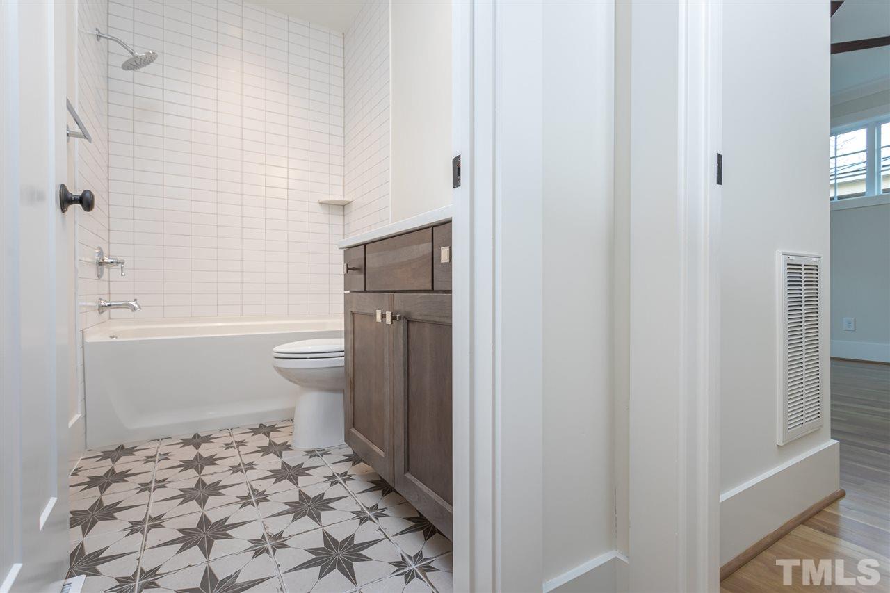 102 West Whitaker Mill Road Raleigh, NC 27608 - Photo 23 of 24