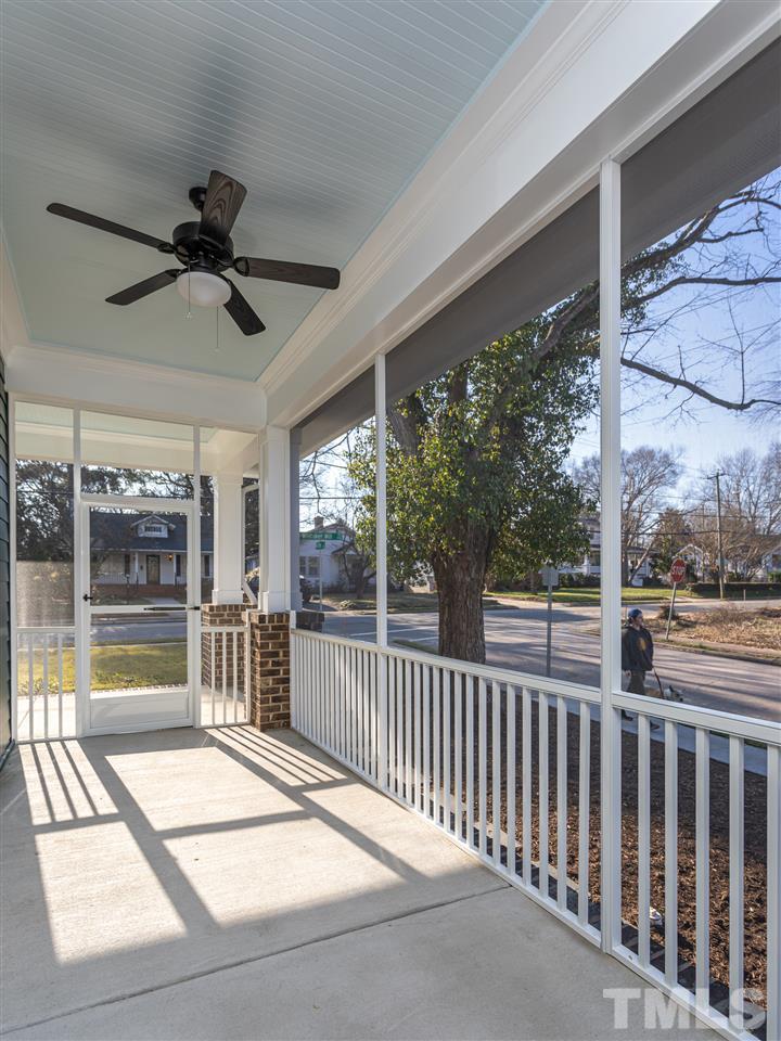 102 West Whitaker Mill Road Raleigh, NC 27608 - Photo 5 of 24