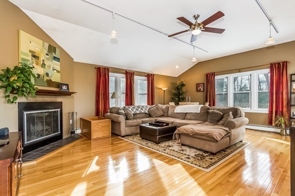 316 River Road Andover, MA 01810 - Photo 9 of 27