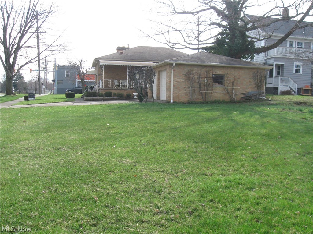 6154 State Road Parma, OH 44134 - Photo 32 of 35 One part of large yard. Note that garage is also all brick.