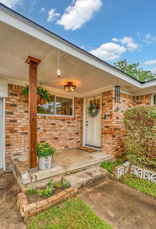 7741 Fairway Road Woodway, TX 76712 - Photo 3 of 39