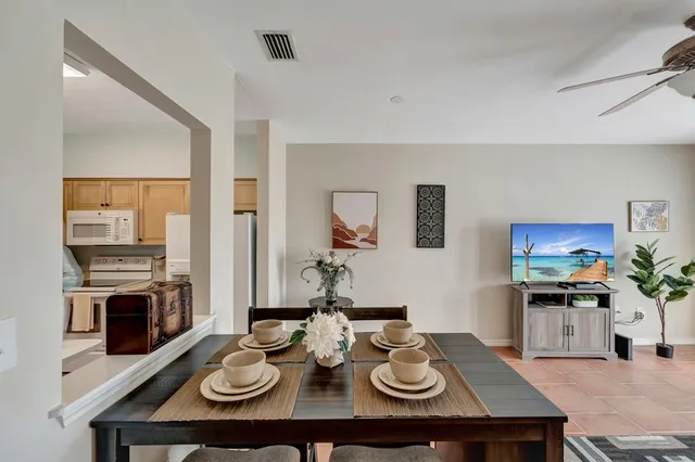 $255,000 | 5060 Harmony Circle, Unit 307, Vero Beach, FL 32967