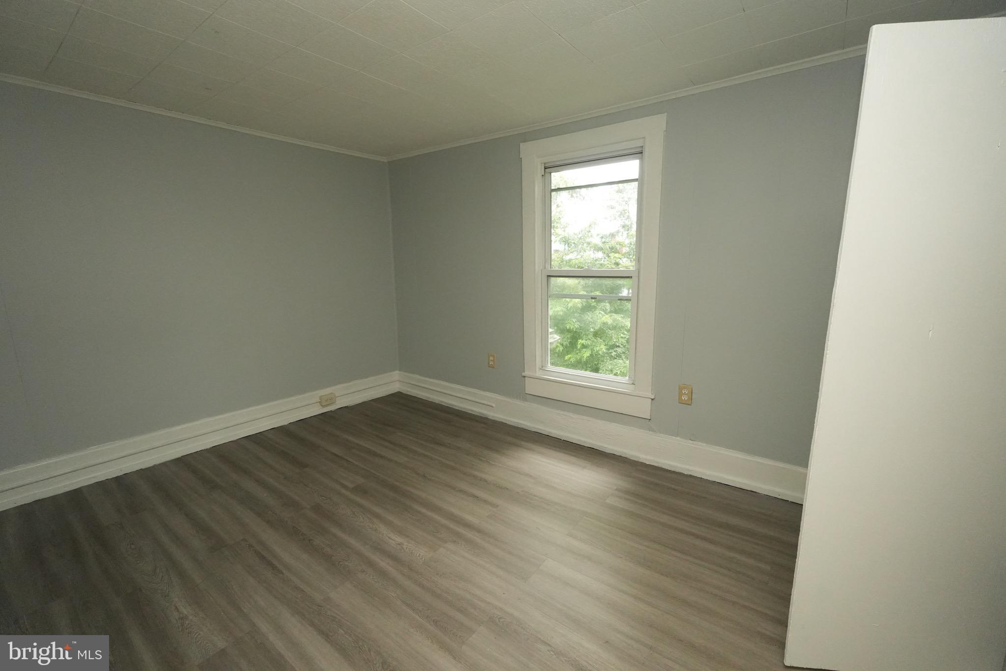 703 Baker Street Cumberland, MD 21502 - Photo 3 of 10