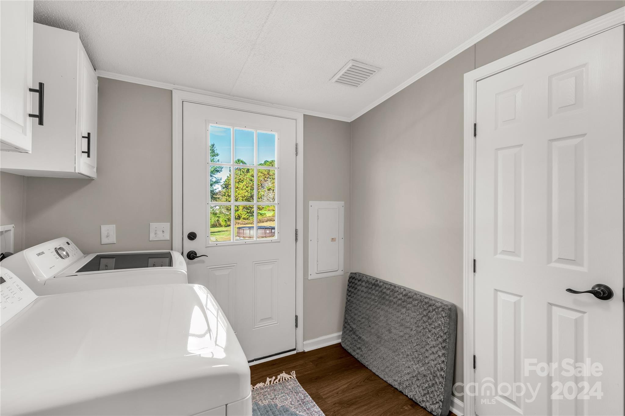 1813 Lincoln Road York, SC 29745 - Photo 11 of 39 Gallery Image 11