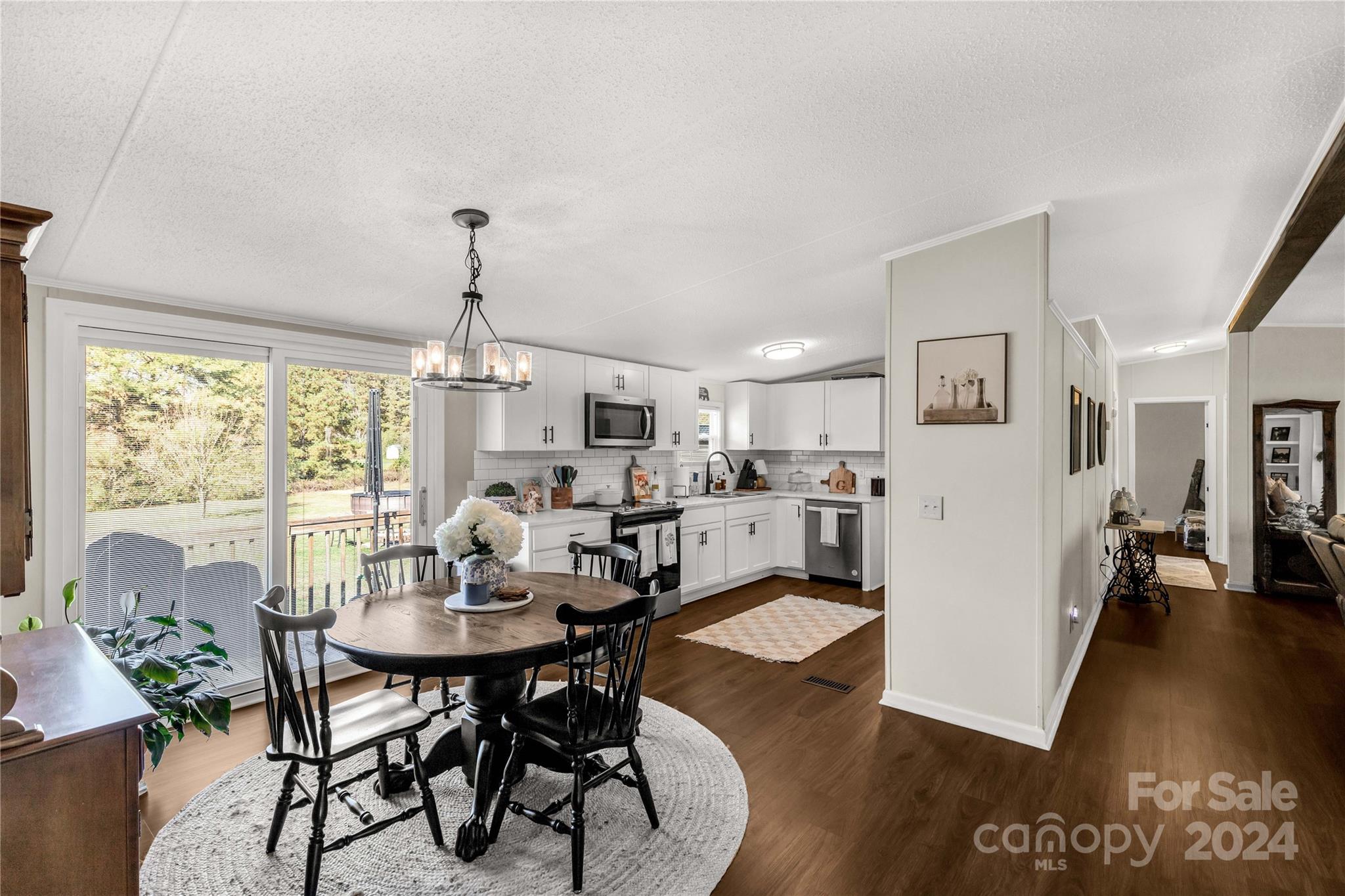 1813 Lincoln Road York, SC 29745 - Photo 6 of 39 Gallery Image 6