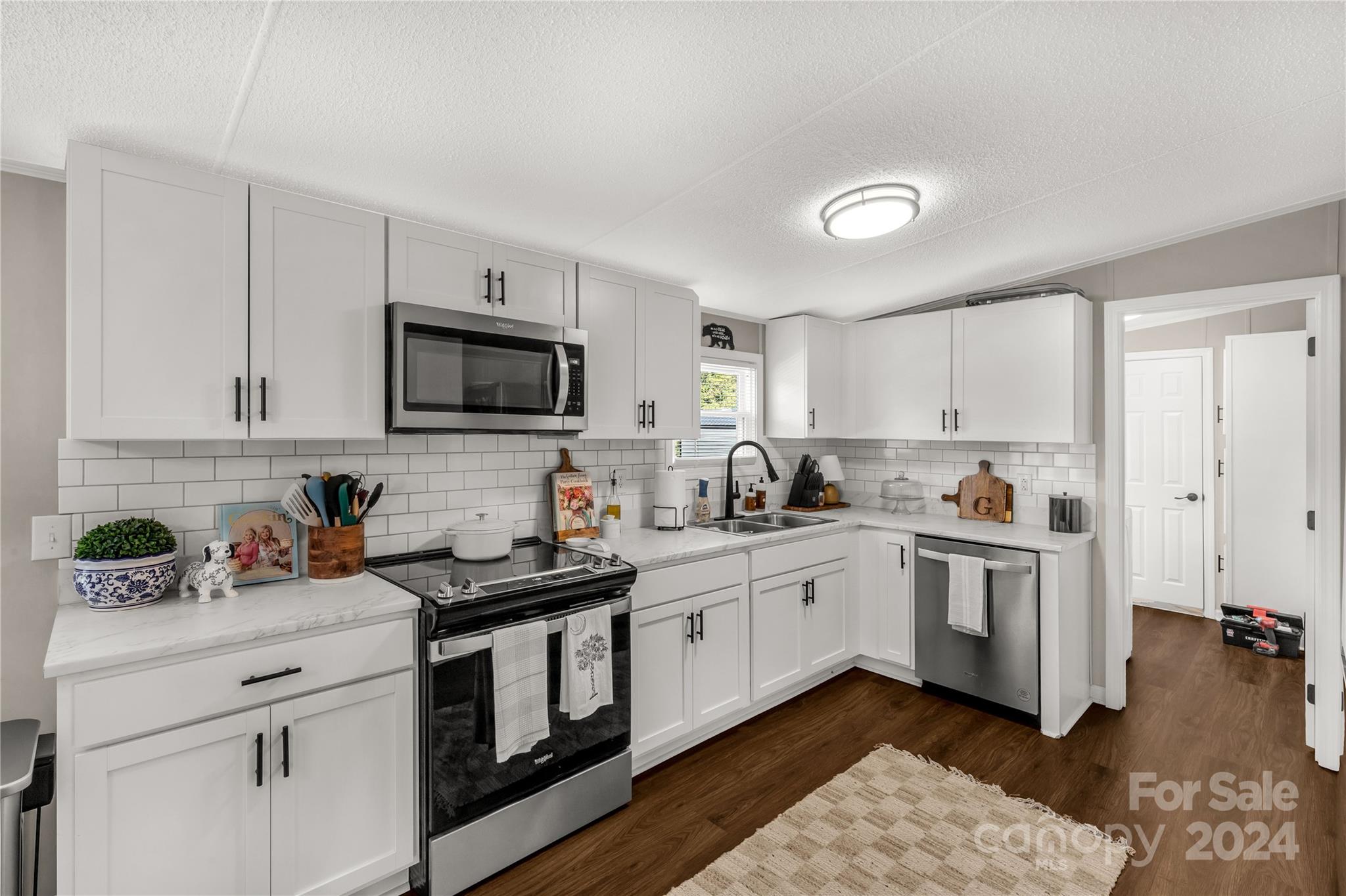 1813 Lincoln Road York, SC 29745 - Photo 8 of 39 Gallery Image 8