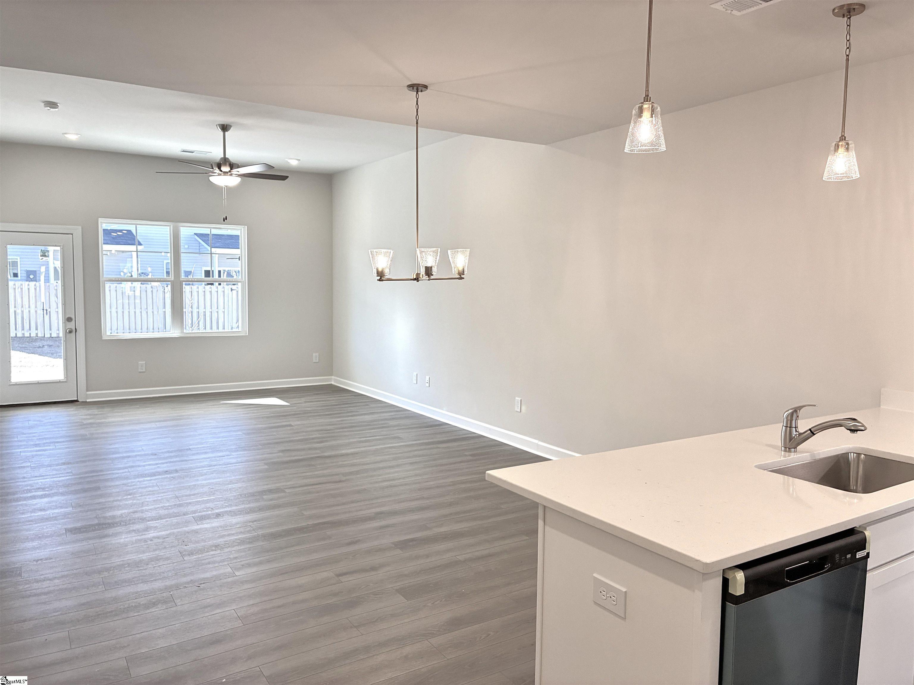 237 Taylor Woods Court Greenville, SC 29607 - Photo 5 of 26