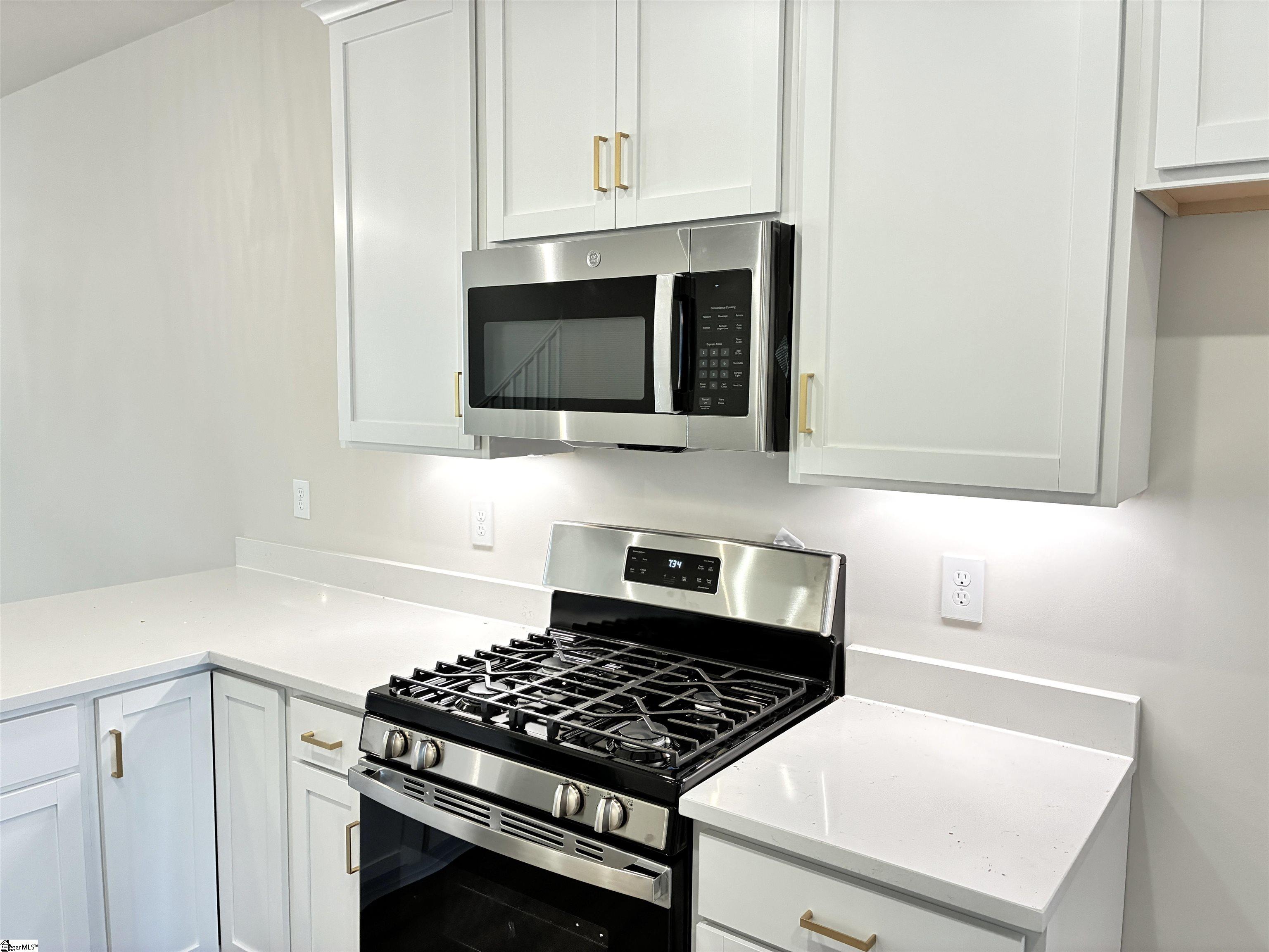 237 Taylor Woods Court Greenville, SC 29607 - Photo 6 of 26