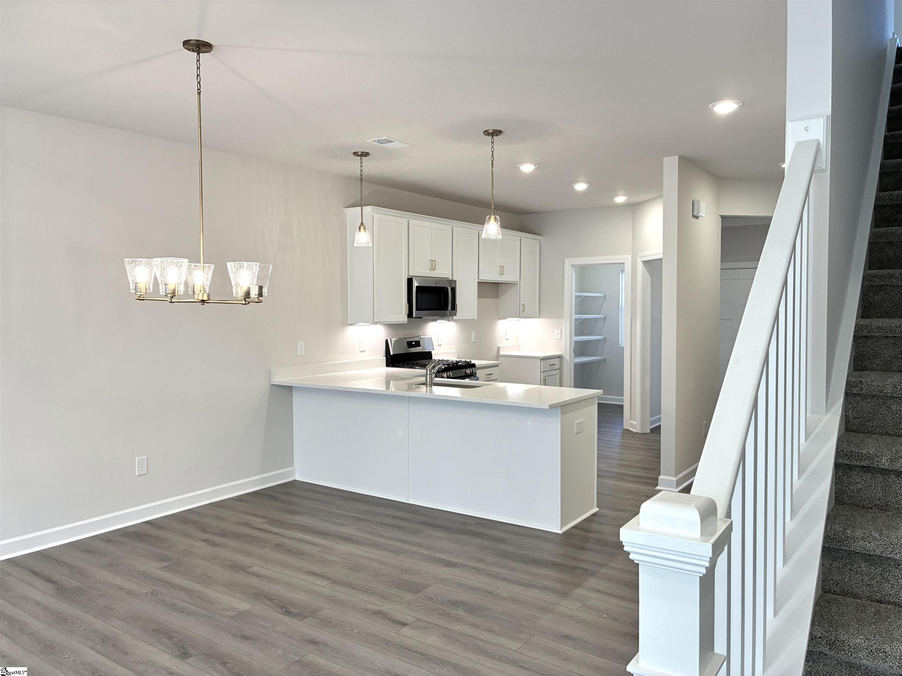 237 Taylor Woods Court Greenville, SC 29607 - Photo 7 of 26