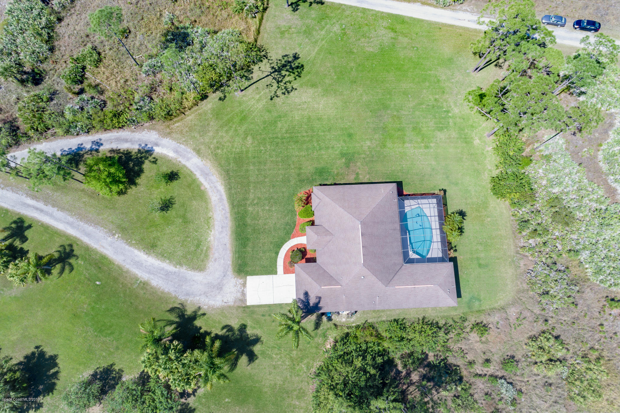 4035 Hield Road Northwest Palm Bay, FL 32907 - Photo 42 of 47 Large Circle Driveway