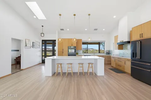 $949,000 | 43131 North 20th Street, New River, AZ 85087