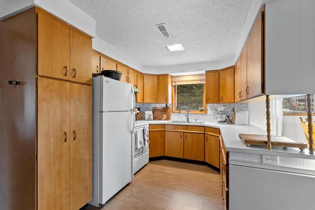 $379,000 | 1002 South Mill Street, Colfax, WA 99111