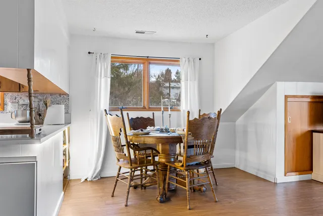 $379,000 | 1002 South Mill Street, Colfax, WA 99111