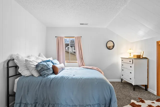 $379,000 | 1002 South Mill Street, Colfax, WA 99111