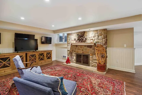 $12,000 | 5969 North Shore Drive, Whitefish Bay, WI 53217