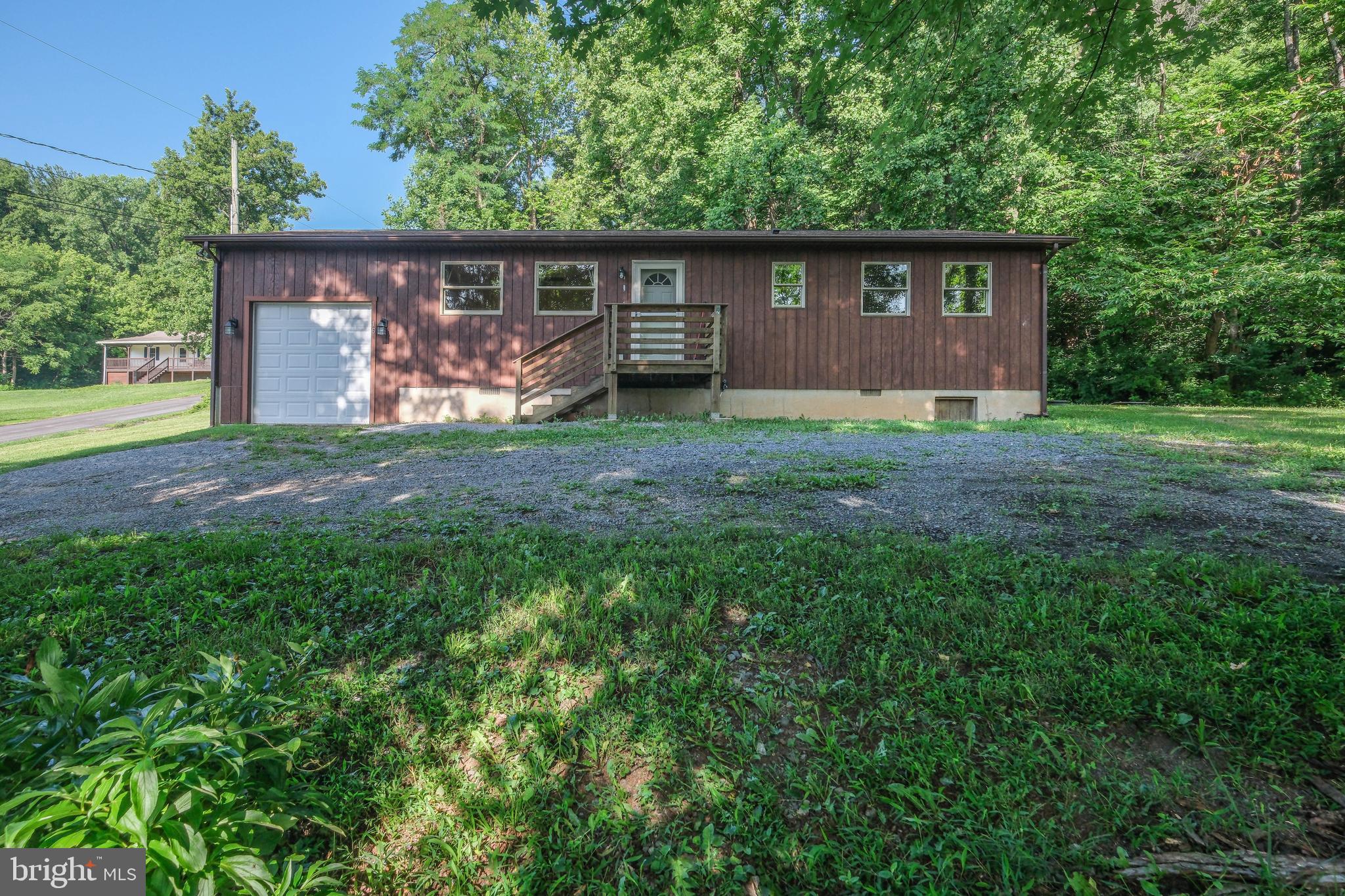 16 Head Waters Road Chester Gap, VA 22623 - Photo 9 of 43