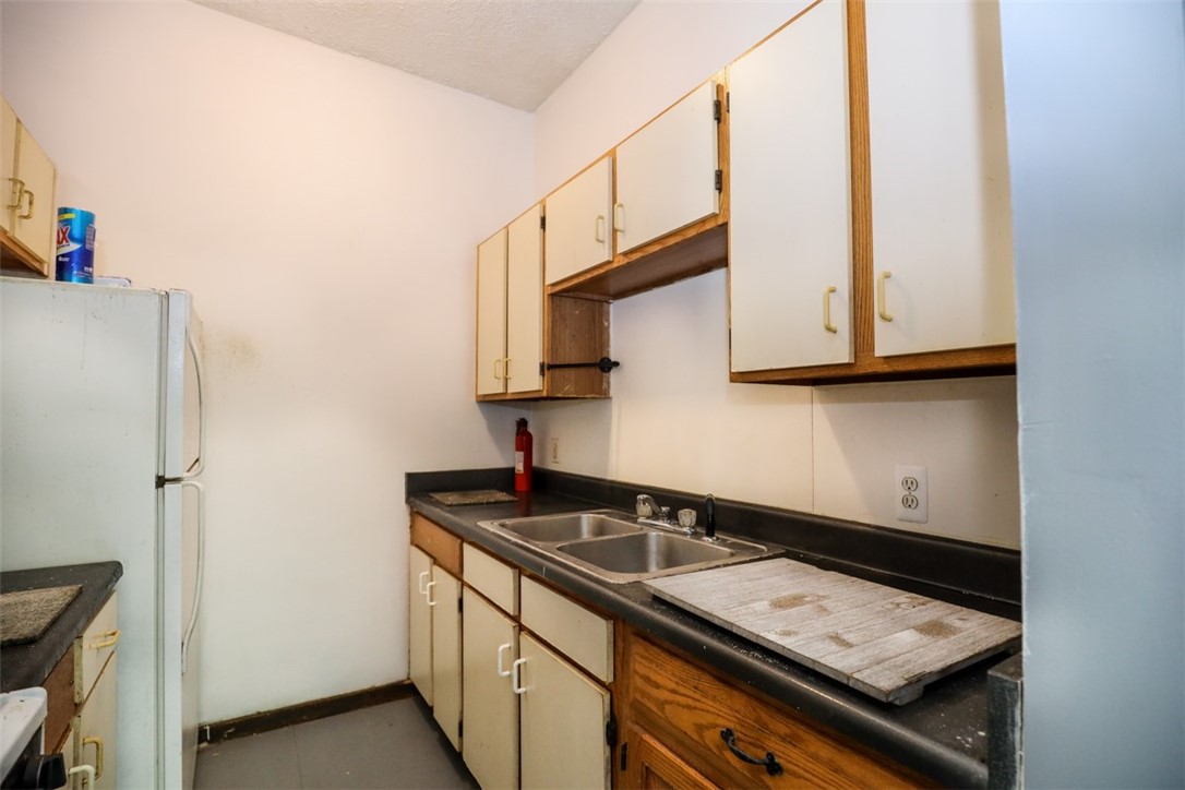 7-9 Salter Place Rochester, NY 14613 - Photo 6 of 25