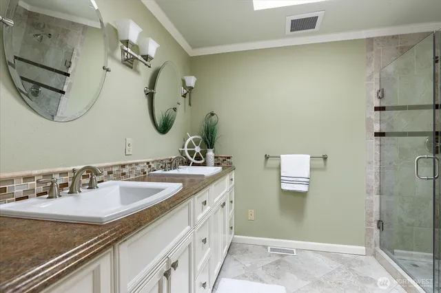 $630,000 | 622 Southwest Fairhaven Drive, Oak Harbor, WA 98277