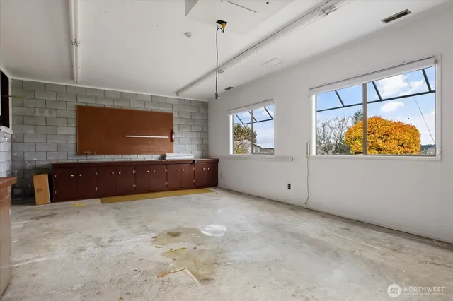 $630,000 | 622 Southwest Fairhaven Drive, Oak Harbor, WA 98277