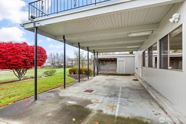 $630,000 | 622 Southwest Fairhaven Drive, Oak Harbor, WA 98277