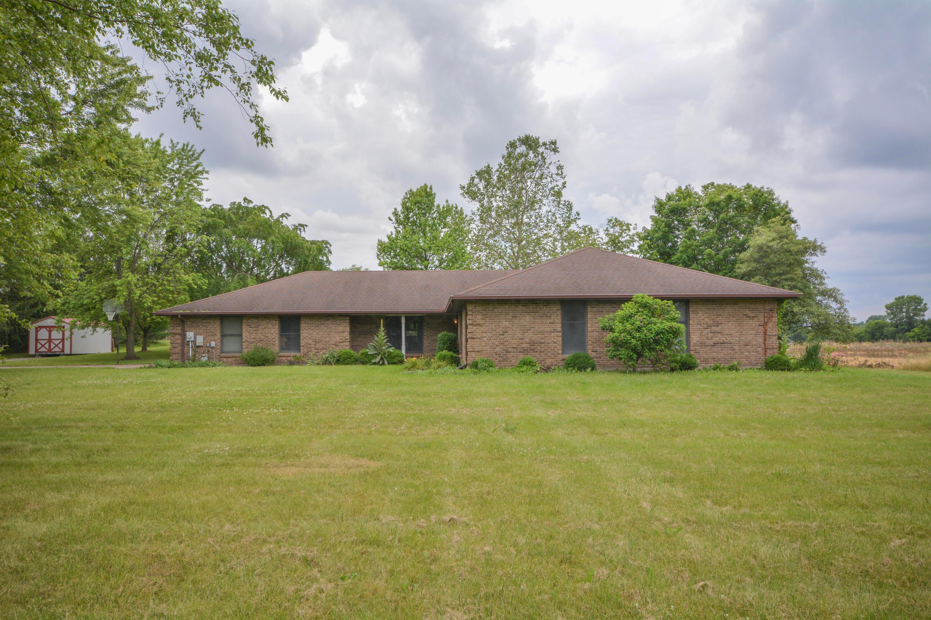 2987 Old Clifton Road Springfield, OH 45502 - Photo 4 of 107 Exterior Front