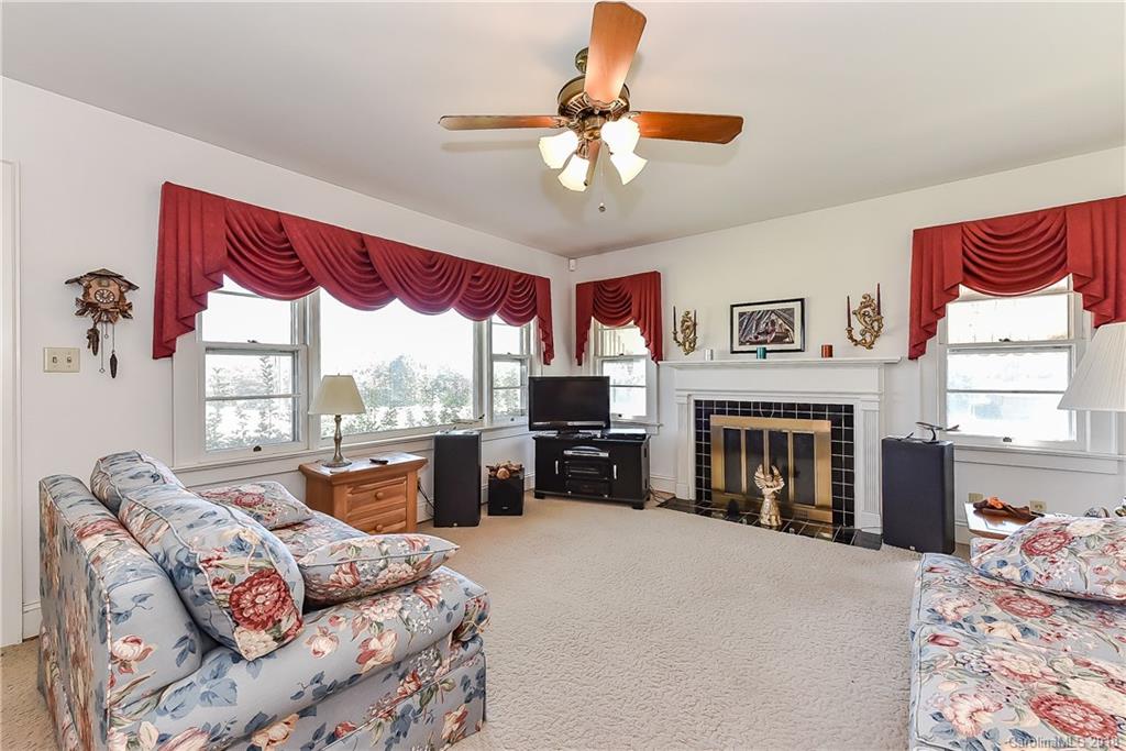 4131 County Home Road Conover, NC 28613 - Photo 5 of 29 Gallery Image 5