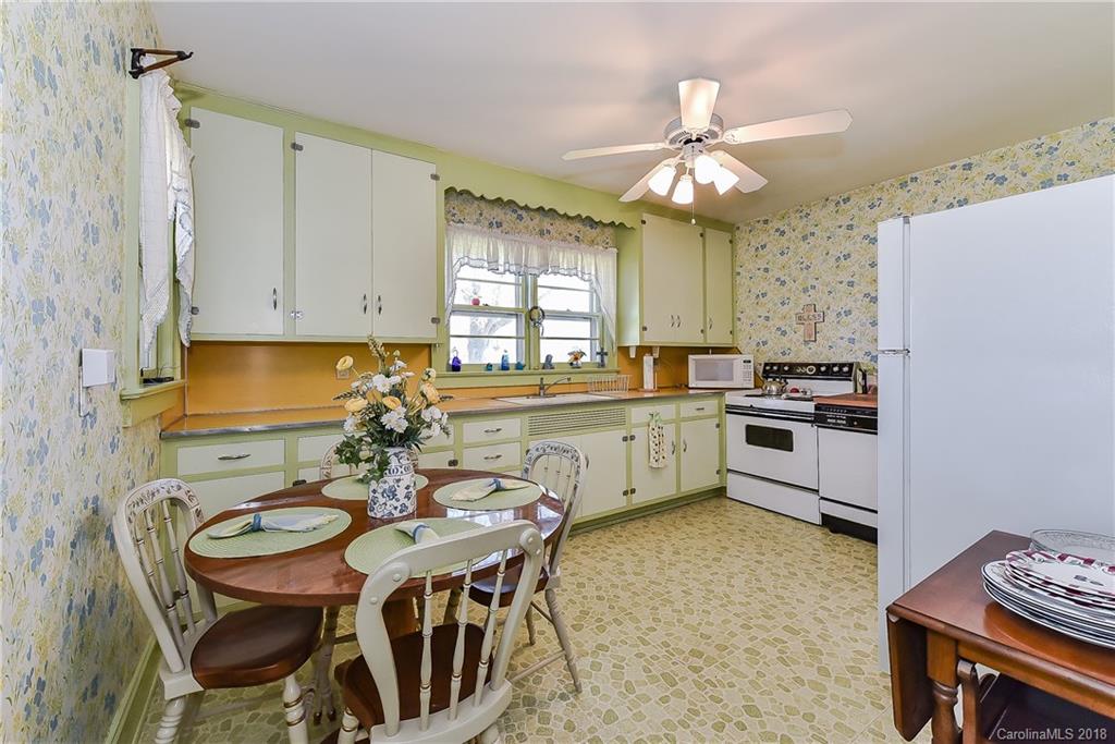 4131 County Home Road Conover, NC 28613 - Photo 9 of 29 Gallery Image 9